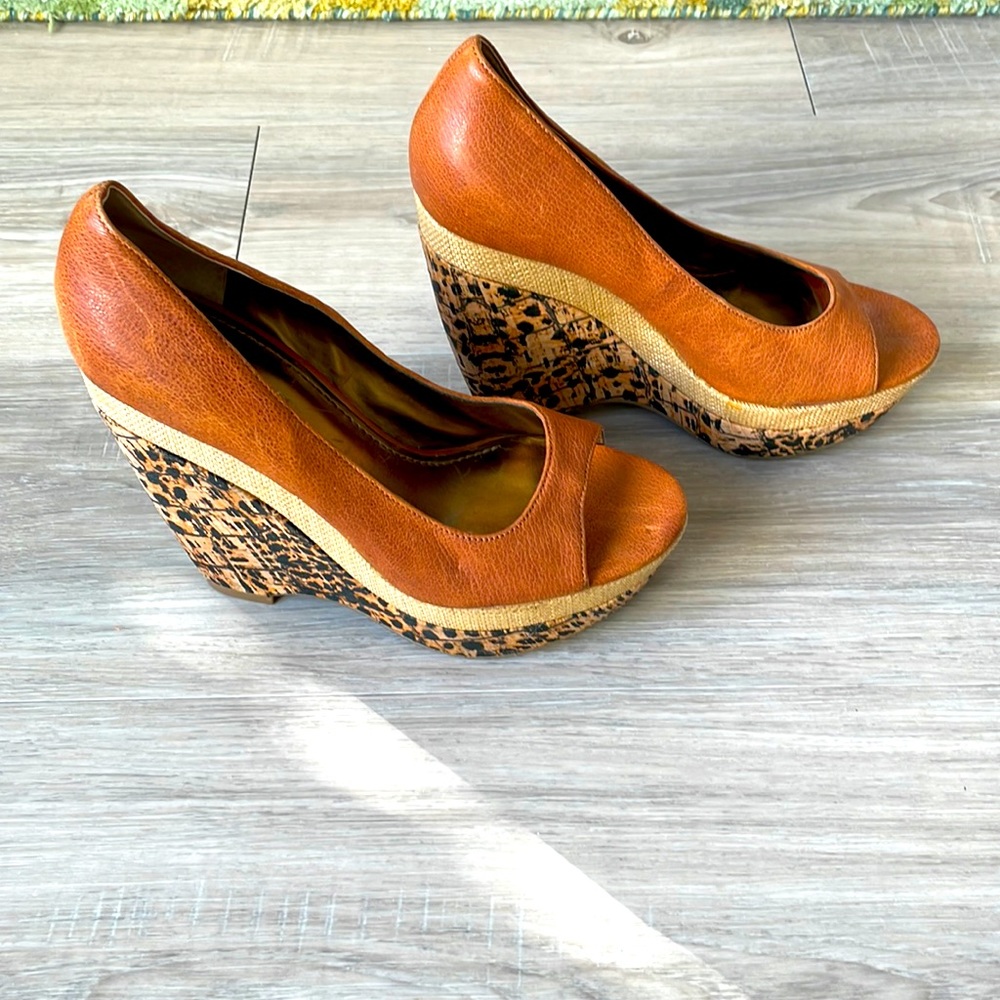 Nine West Brown Platform Shoes for Effortless Elegance